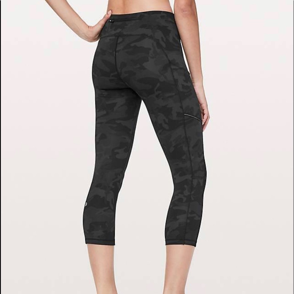 Lululemon speed up crop 21” CAMO sz12